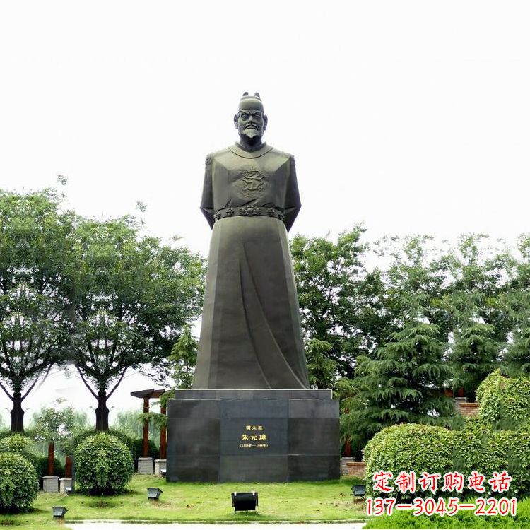 运城“洪武之治”明太祖石雕塑像