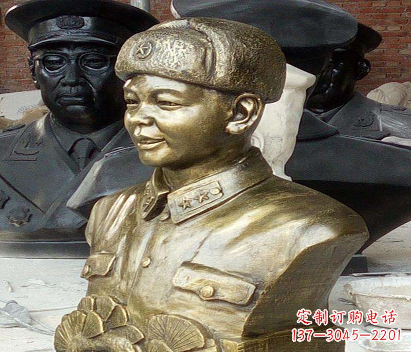 运城半身雷锋铜像