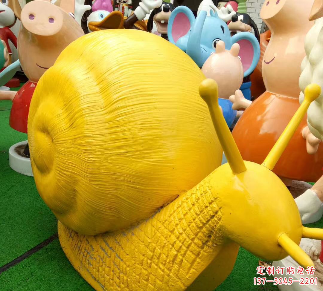 运城玻璃钢仿真蜗牛 公园动物雕塑