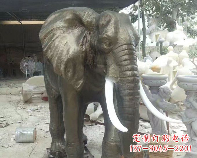 运城玻璃钢门口大象雕塑