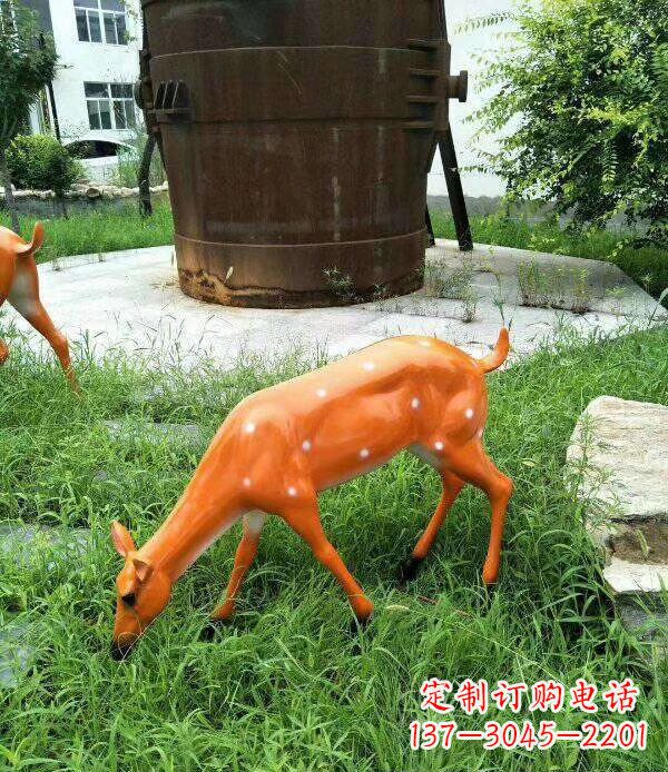 运城玻璃钢喷漆动物梅花鹿雕塑