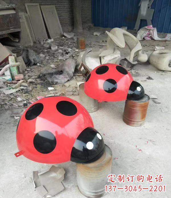 运城玻璃钢七星瓢虫雕塑公园景观摆件