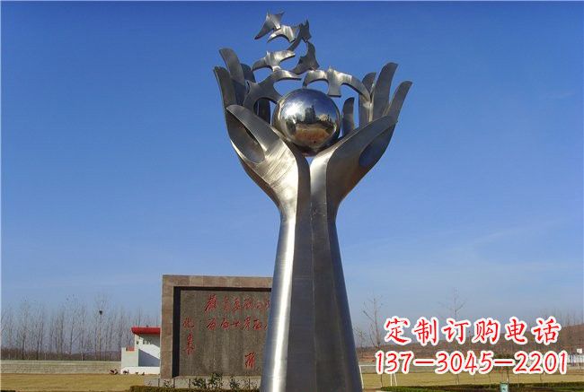 运城不锈钢抽象手托和平鸽雕塑