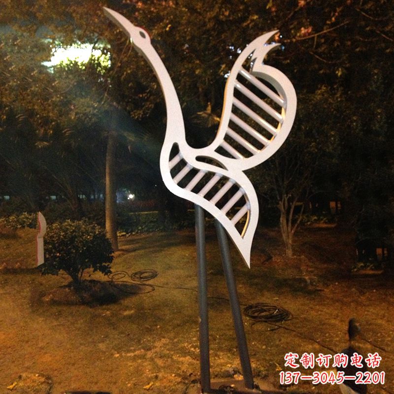 运城不锈钢抽象仙鹤灯光雕塑