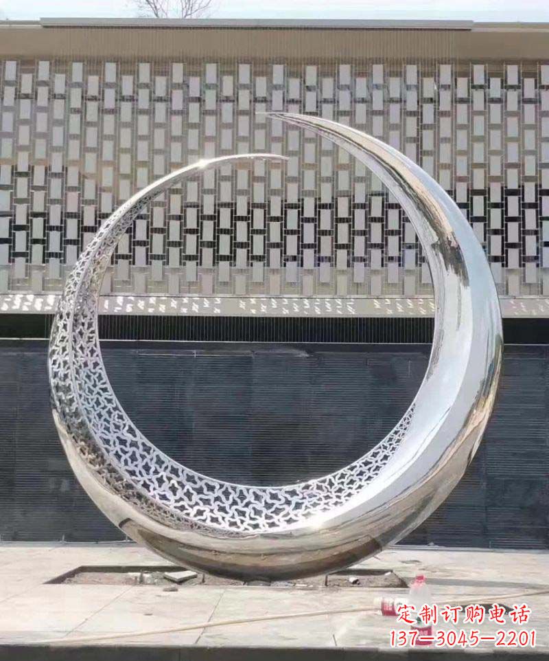 运城不锈钢抽象月亮雕塑1