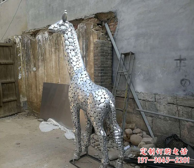 运城不锈钢创意长颈鹿雕塑