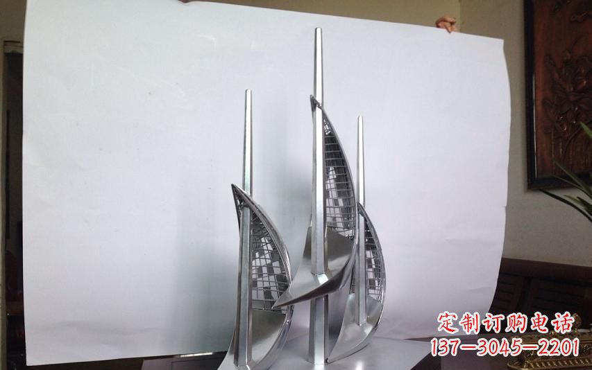 运城不锈钢帆船乘风破浪雕塑