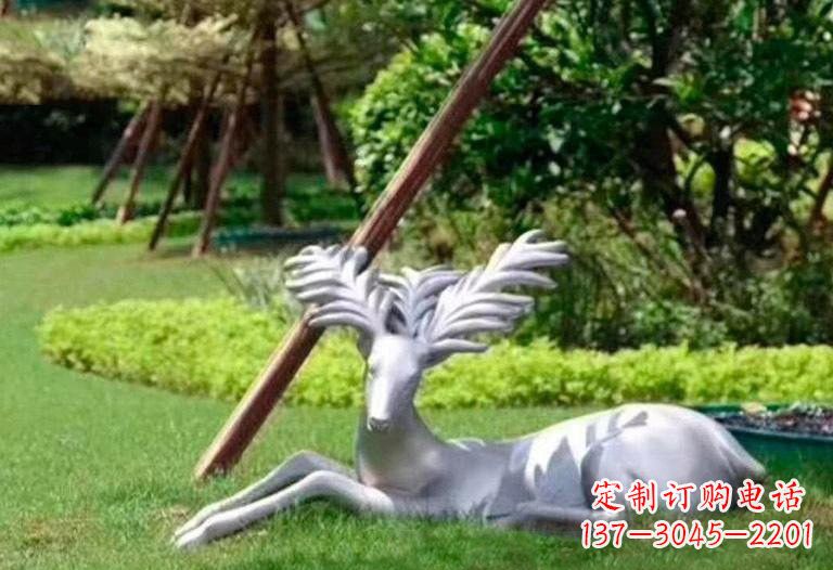 运城不锈钢公园动物大角鹿雕塑
