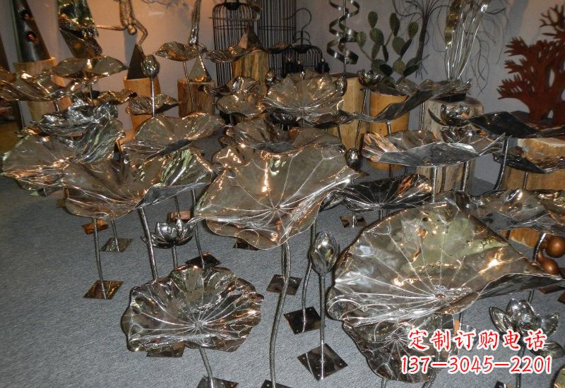 运城不锈钢公园锻造荷花荷叶雕塑