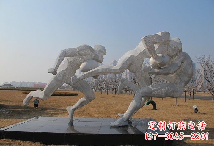 运城不锈钢公园橄榄球运动员雕塑