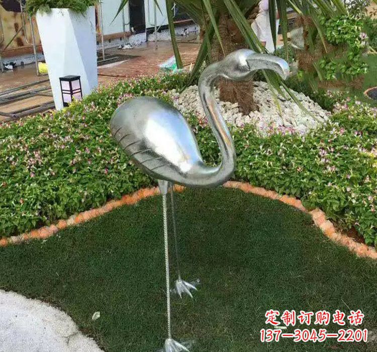 运城不锈钢公园火烈鸟雕塑2