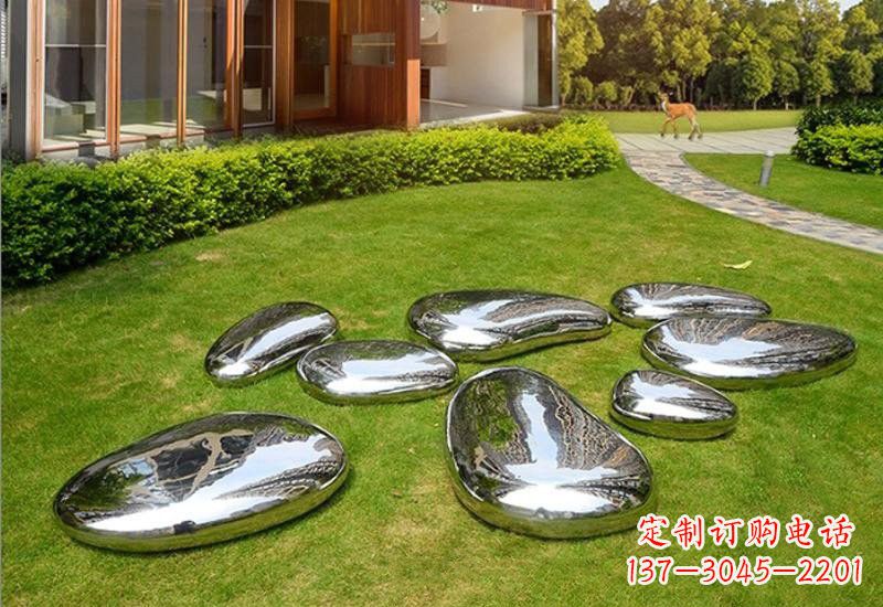 运城不锈钢公园镜面鹅卵石雕塑