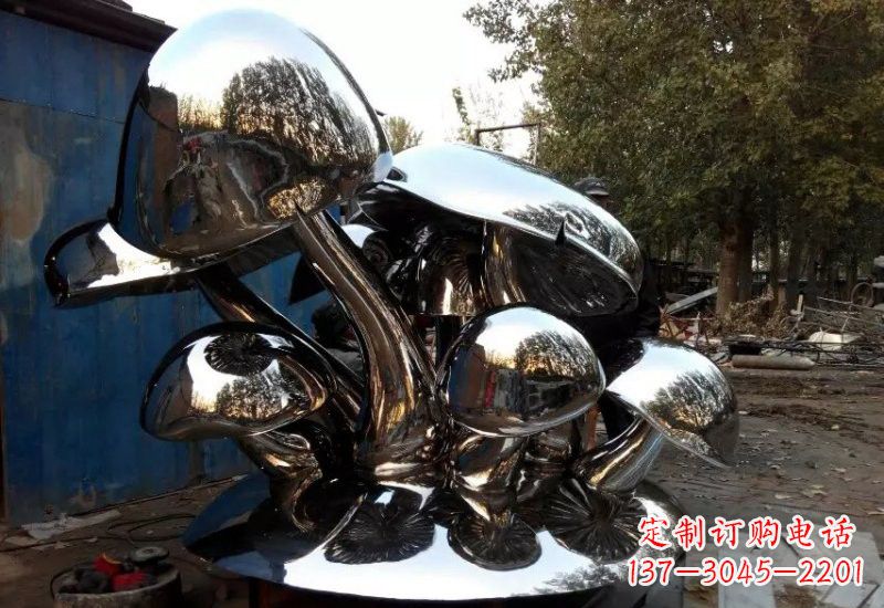 运城不锈钢公园镜面蘑菇雕塑