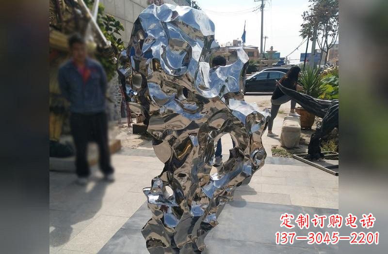 运城不锈钢公园镜面太湖石