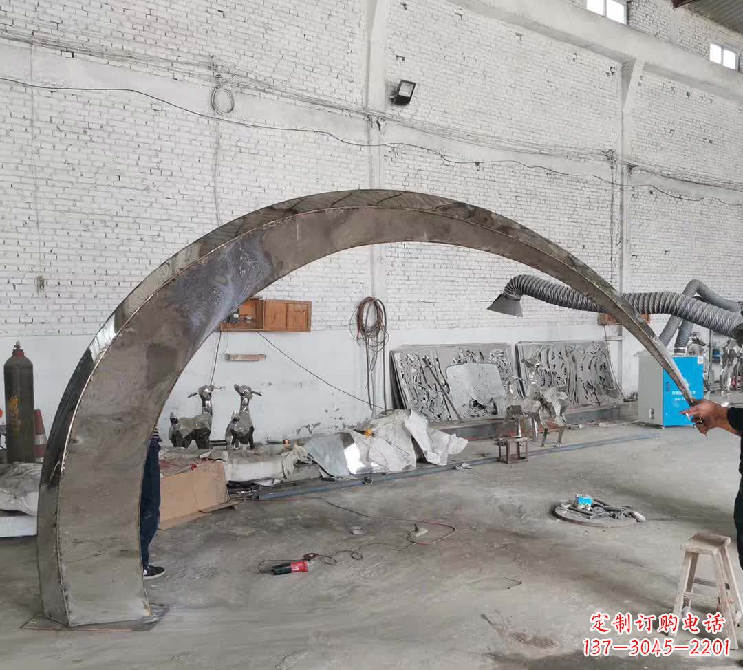 运城不锈钢拱门半圆雕塑