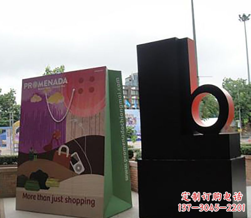 运城不锈钢购物袋公园雕塑