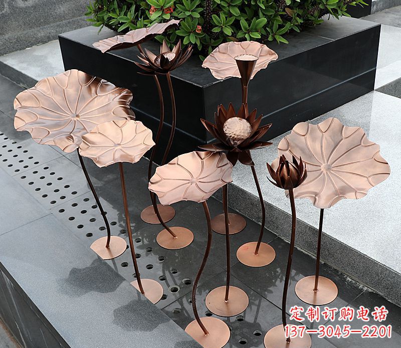 运城不锈钢古铜色荷花雕塑传承传统文化的精美艺术品