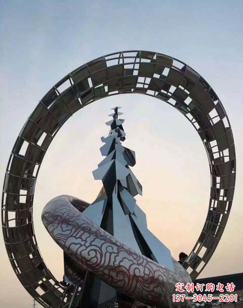 运城不锈钢广场抽象祥云和松树雕塑