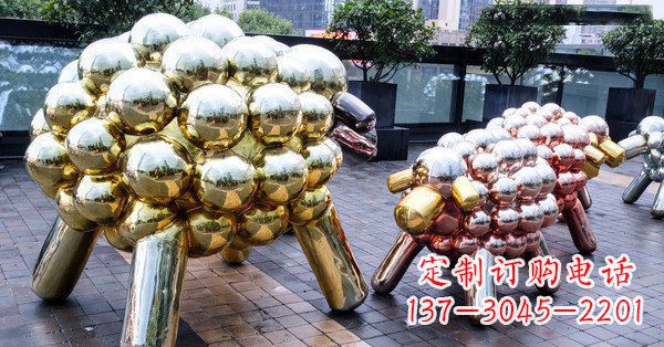 运城不锈钢广场小羊肖恩抽象动物雕塑