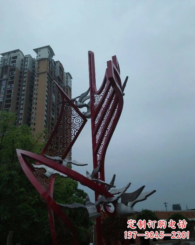 运城不锈钢和平鸽和祥云纹船帆雕塑