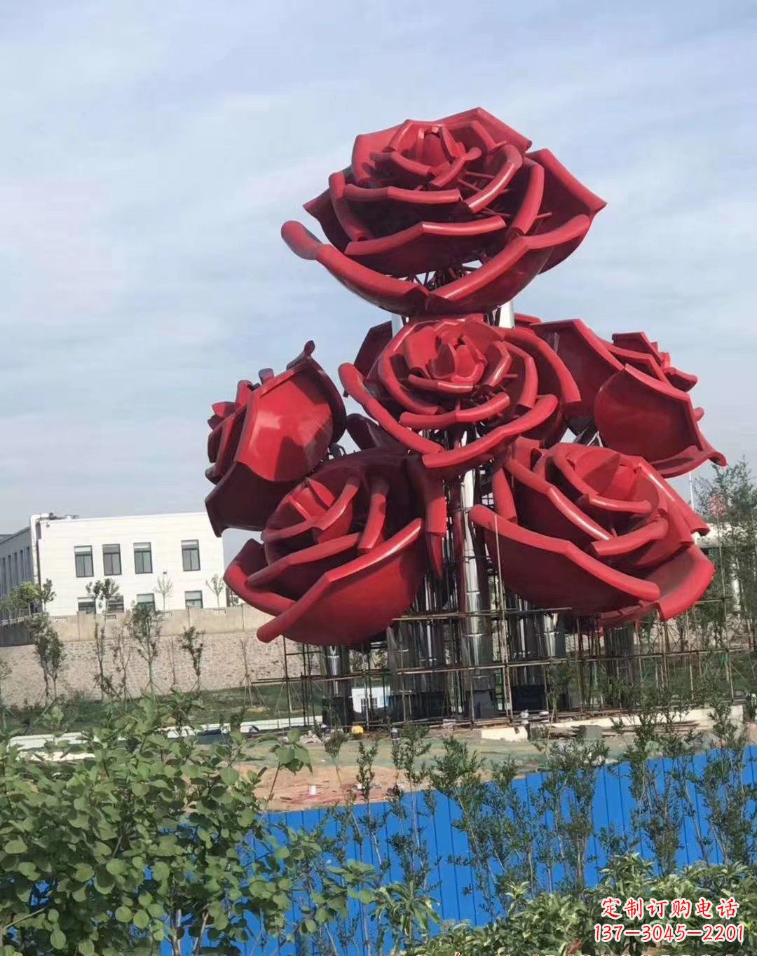 运城不锈钢红色玫瑰花雕塑
