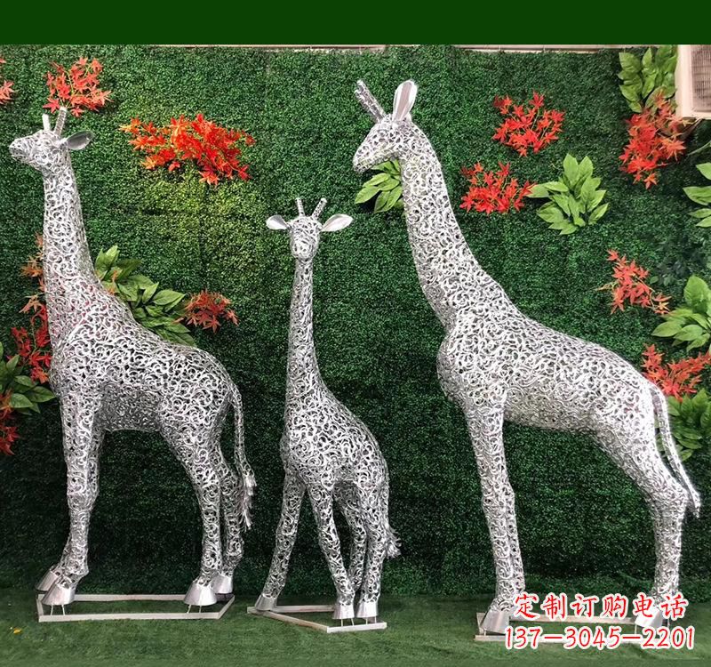 运城不锈钢长颈鹿雕塑艺术与美的完美结合