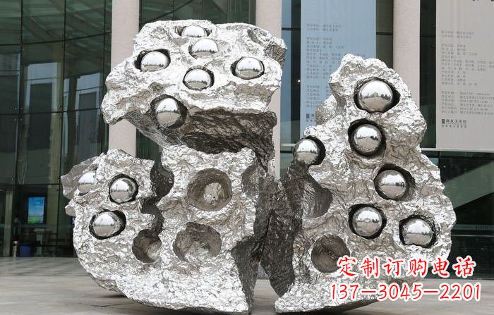 运城不锈钢街边抽象莲蓬雕塑