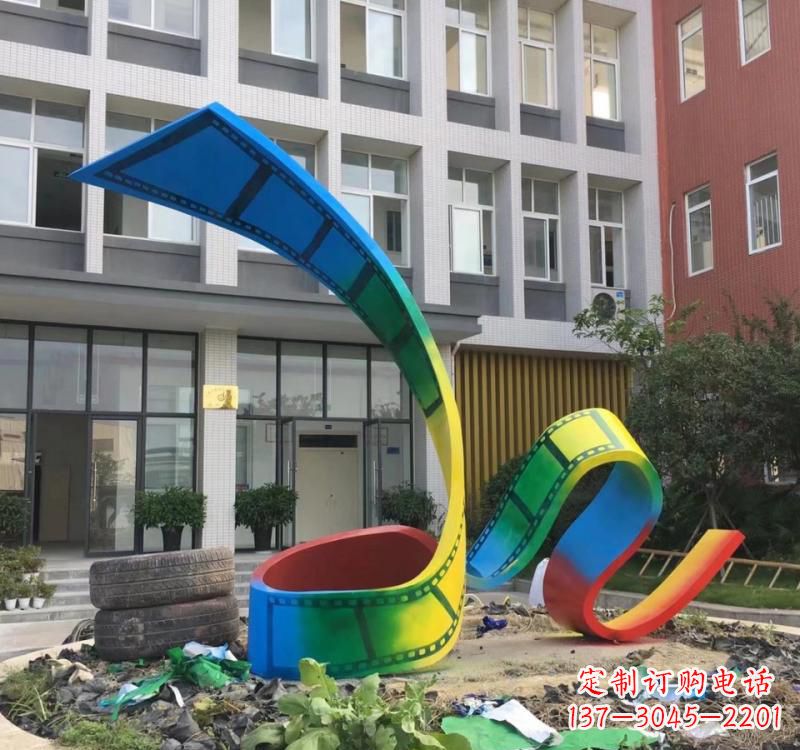 运城不锈钢烤漆艺术胶卷雕塑
