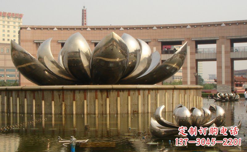 运城不锈钢莲花雕塑一种精美的艺术品
