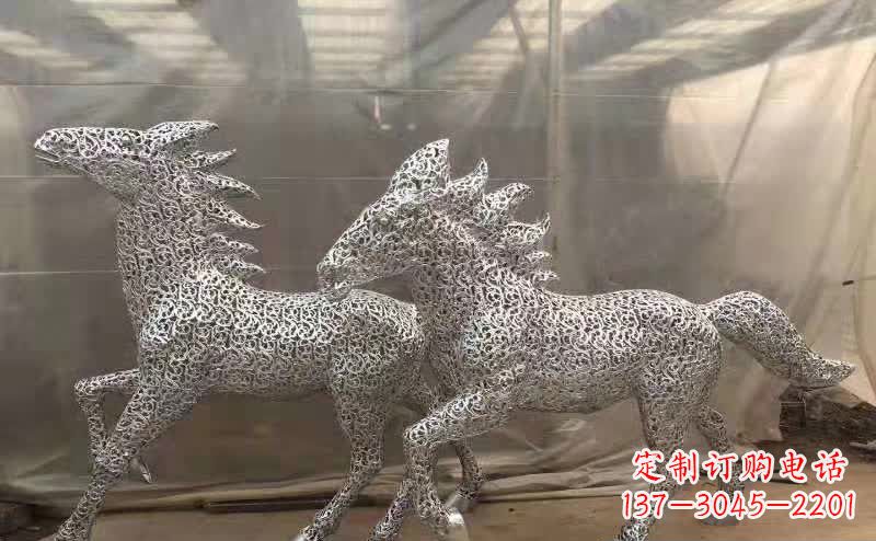 运城不锈钢镂空奔跑马雕塑