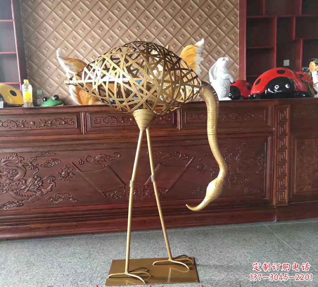 运城不锈钢镂空丹顶鹤动物摆件