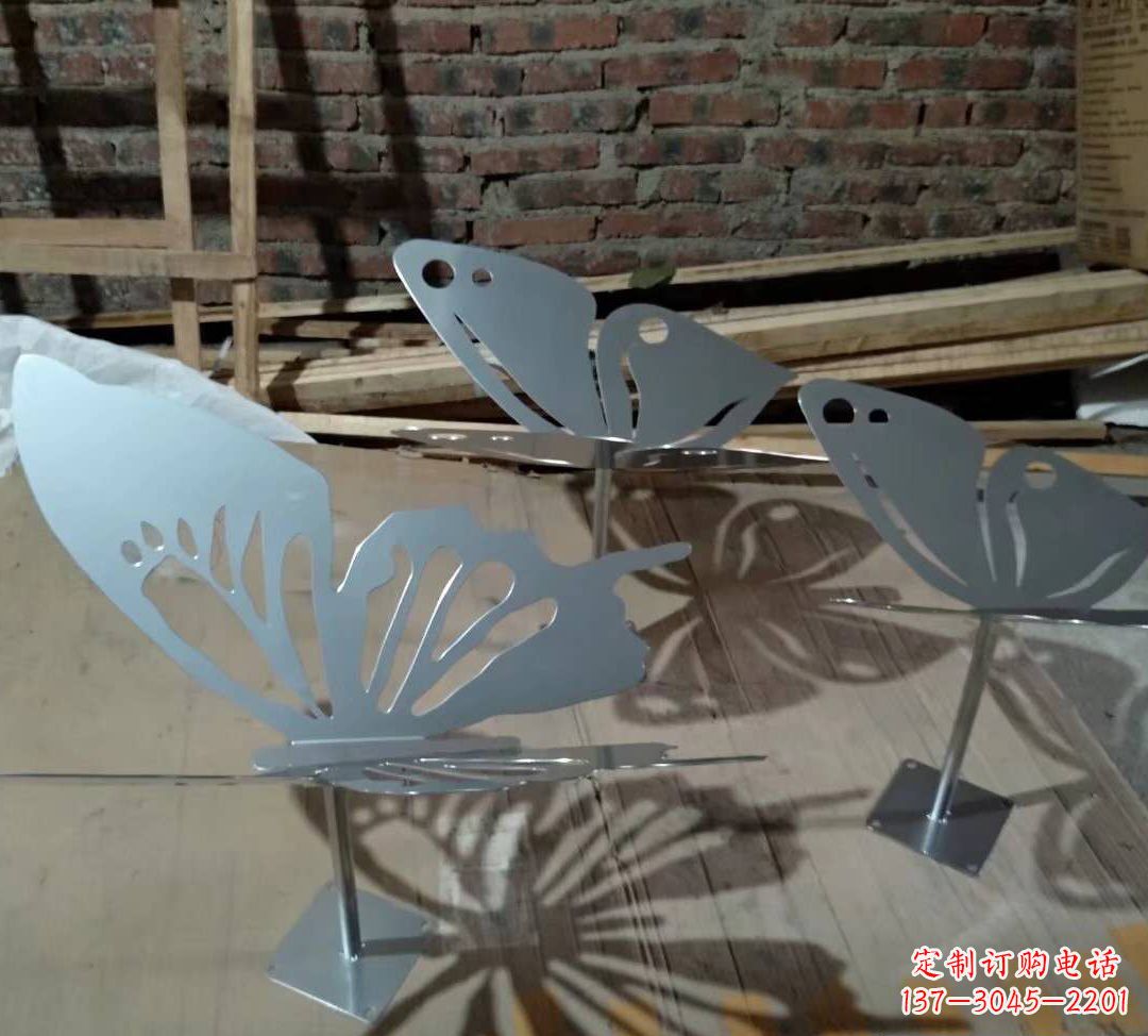 运城不锈钢镂空蝴蝶景观雕塑12