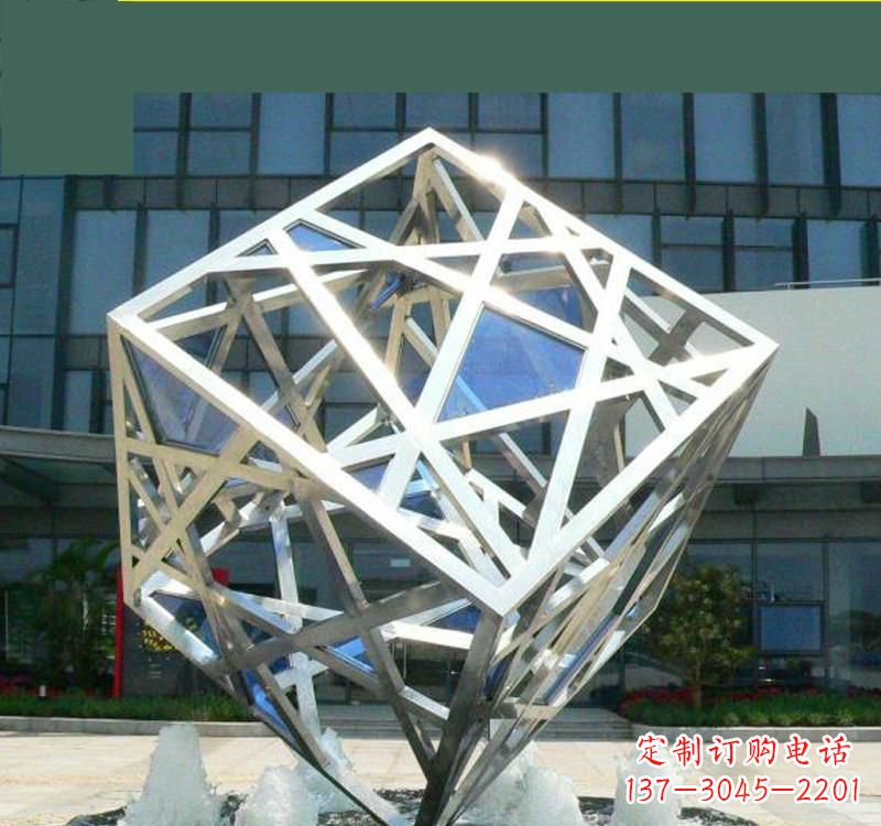 运城不锈钢镂空魔方雕塑