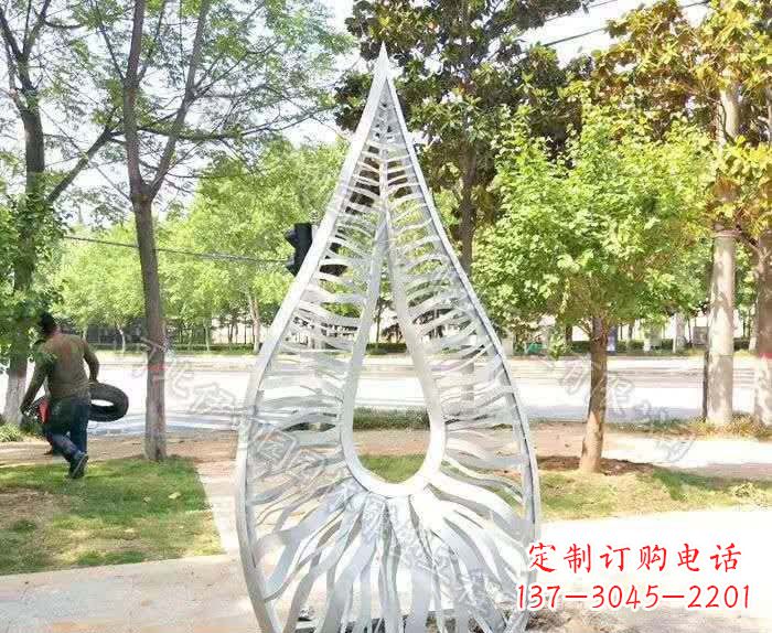 运城不锈钢镂空造型水滴雕塑
