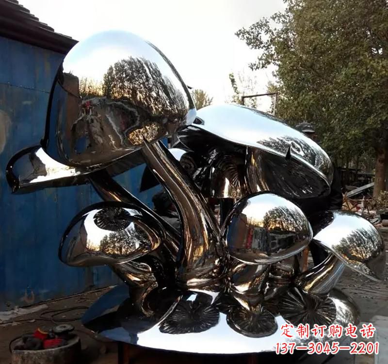 运城不锈钢蘑菇镜面雕塑