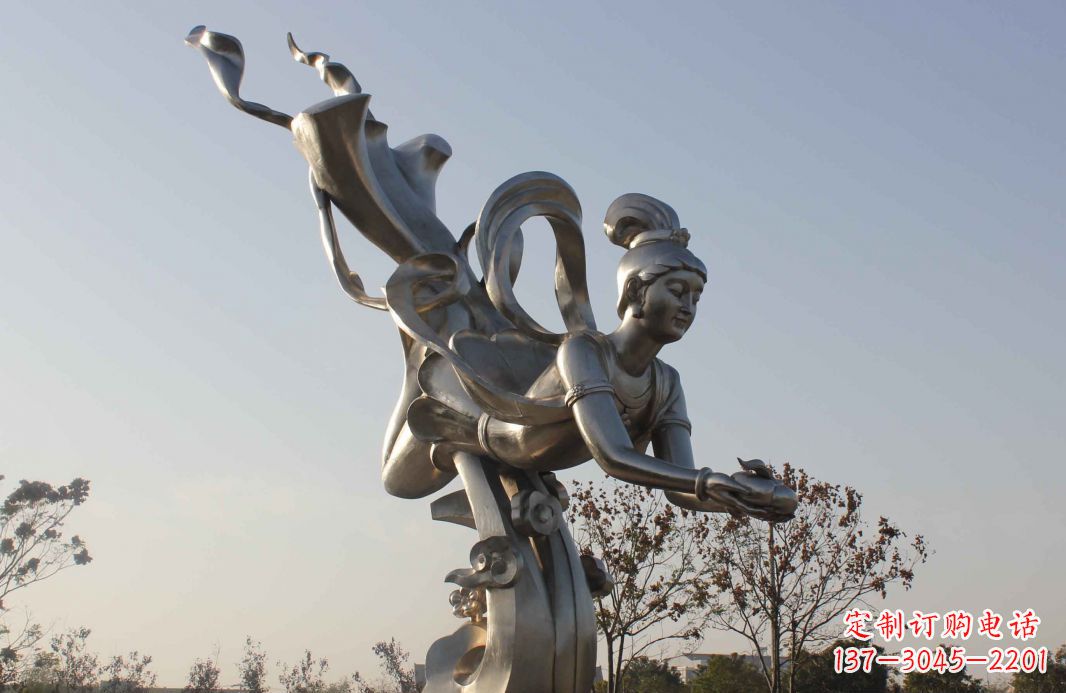 运城不锈钢蟠桃祈福广场雕塑