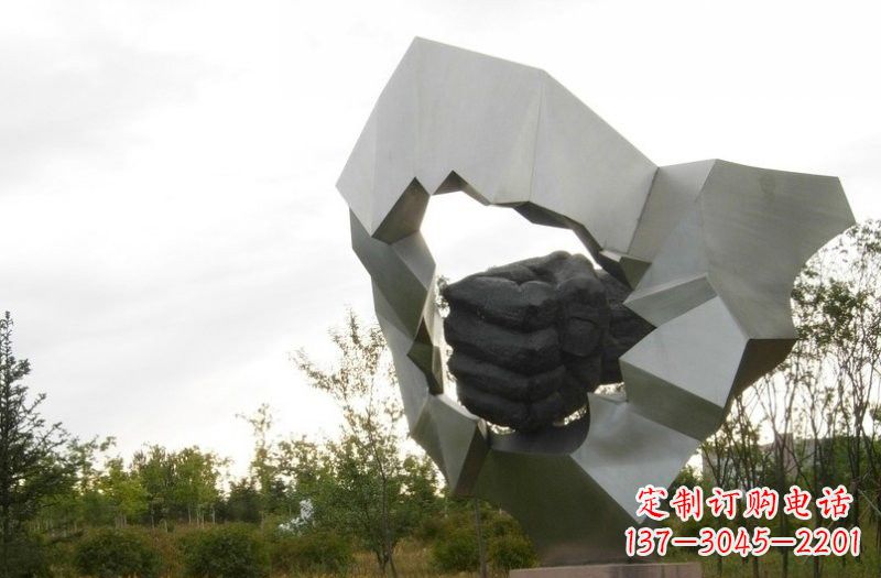 运城不锈钢拳头雕塑222