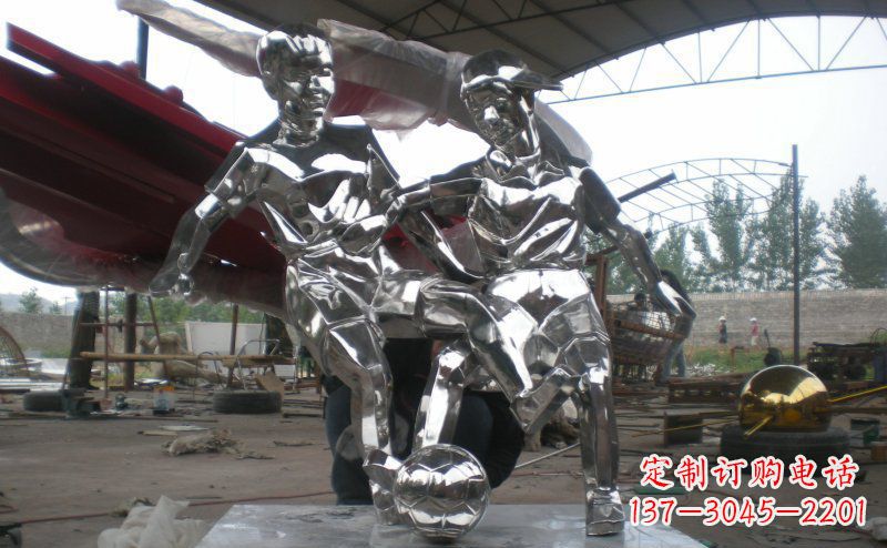 运城不锈钢踢足球雕塑 (2)