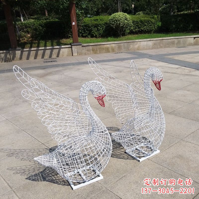 运城不锈钢铁艺网格展翅天鹅雕塑