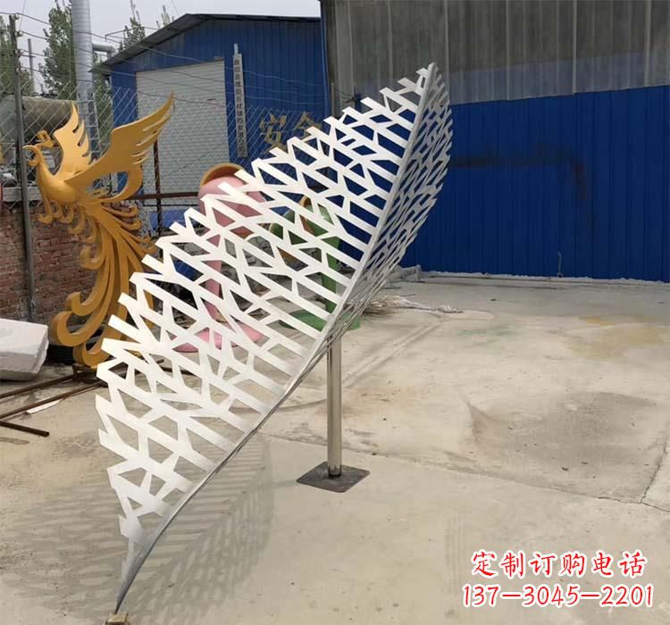 运城不锈钢园林剪纸树叶雕塑