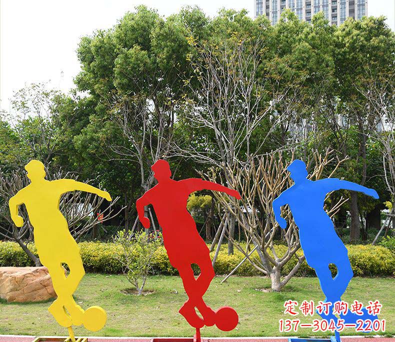 运城不锈钢运动踢足球人物雕塑