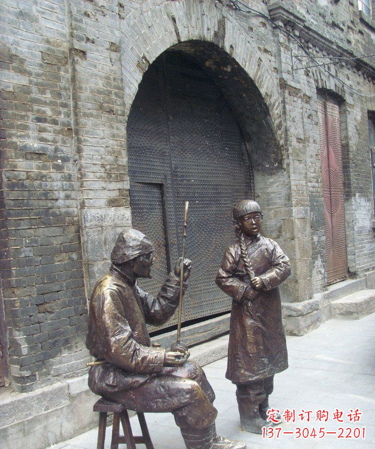 运城步行街拉二胡唱戏人物铜雕