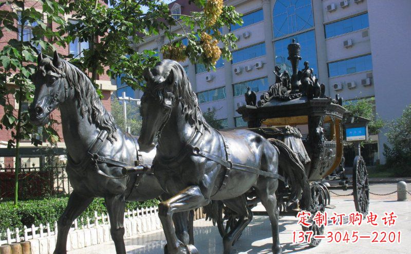 运城步行街西方马车景观铜雕