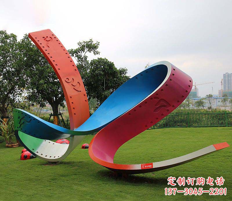 运城彩色不锈钢胶卷雕塑
