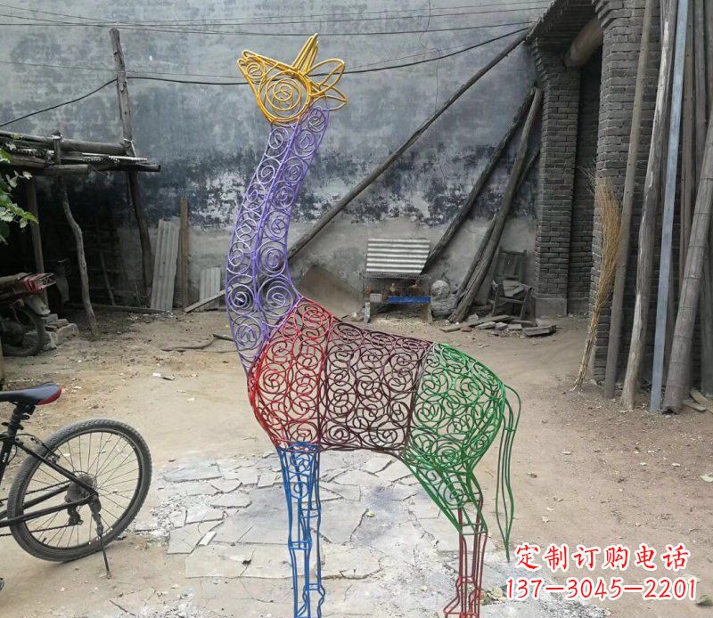 运城彩色不锈钢镂空梅花鹿公园动物雕塑