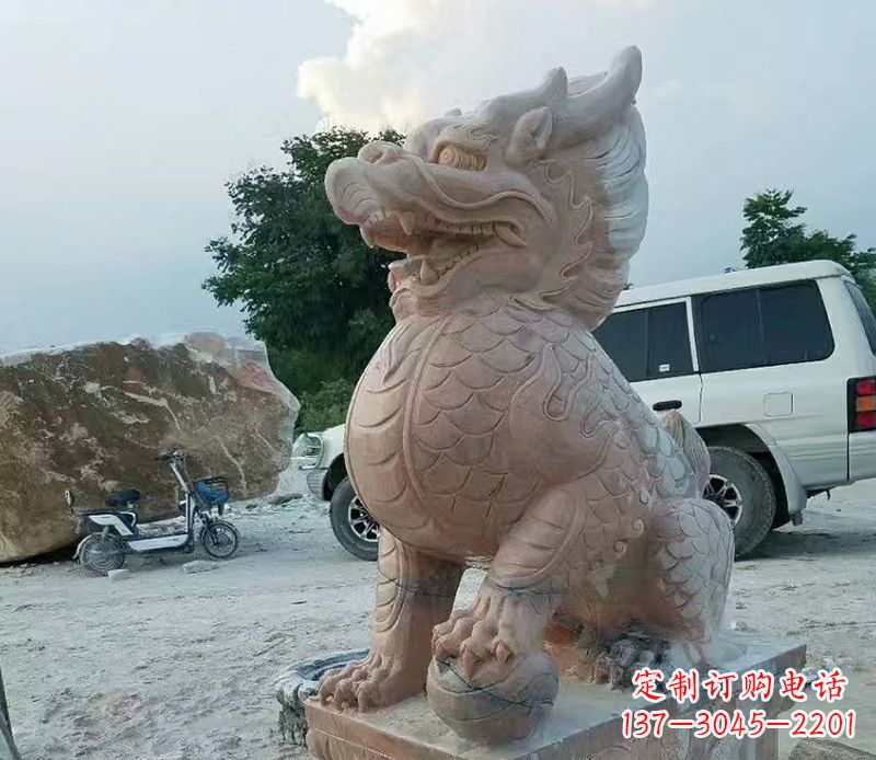 运城踩球麒麟晚霞红石雕