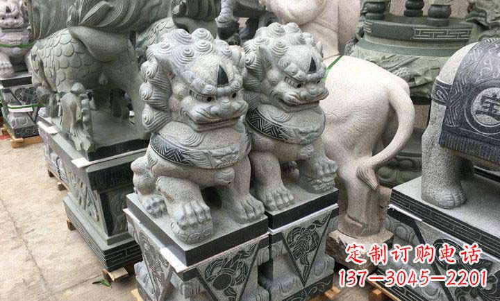 运城踩球狮子门口看门石雕