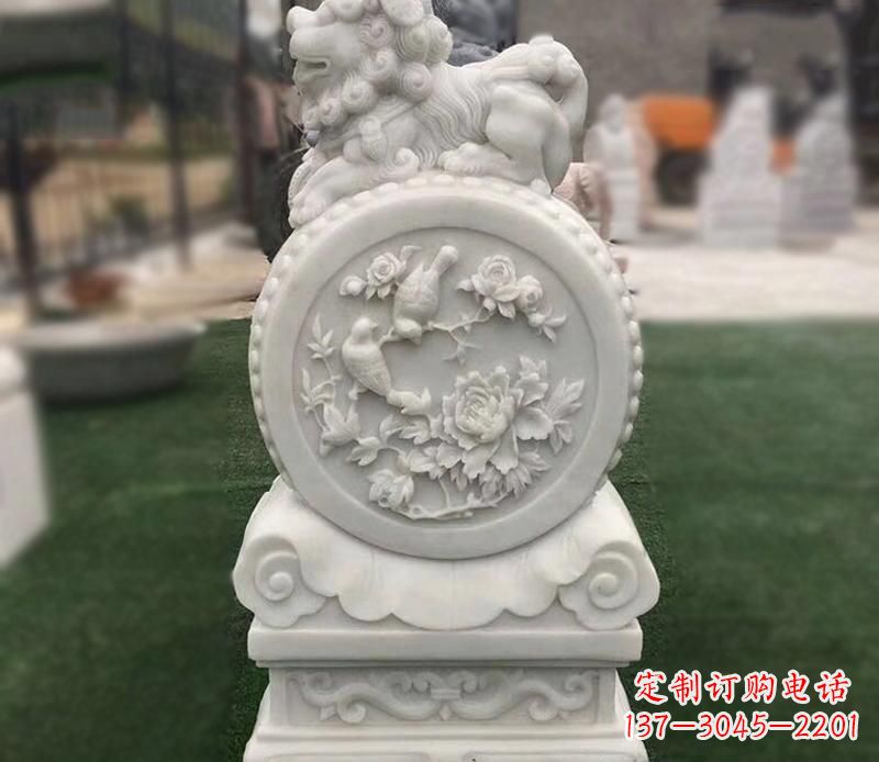 运城草白玉麒麟浮雕门墩