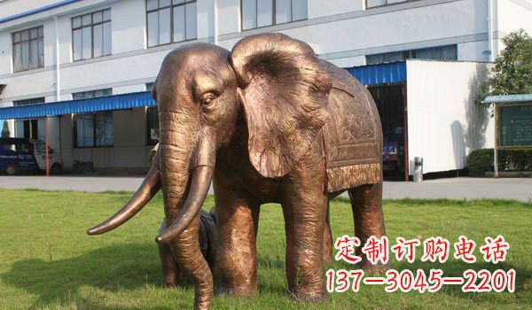 运城草地大象铜雕