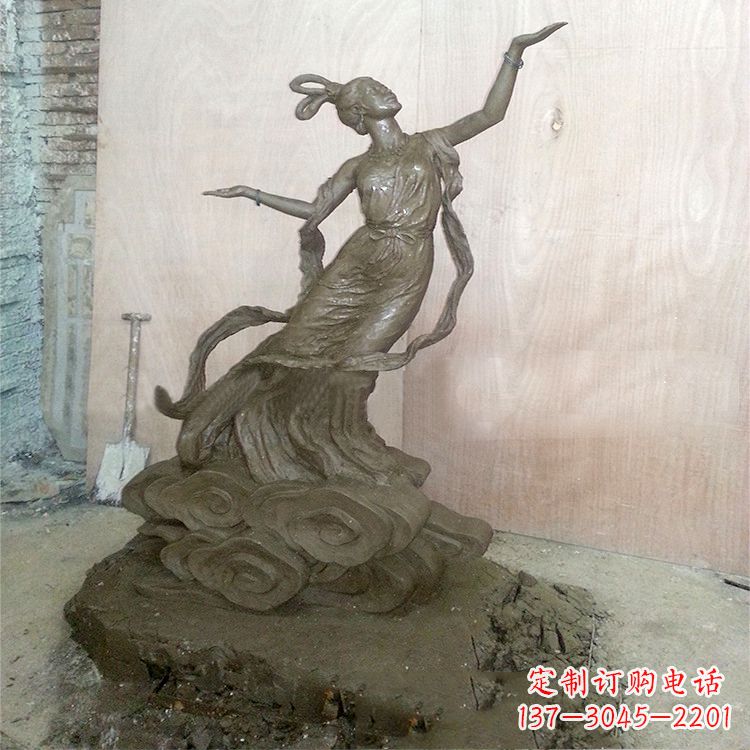 运城嫦娥雕塑泥稿